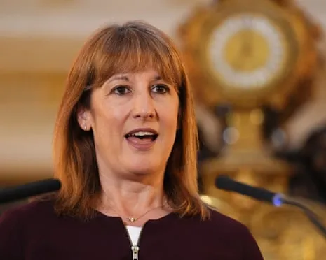 UK Finance Minister Set to Attend Gambling Lobbyist's Function Amid Taxation Assessment